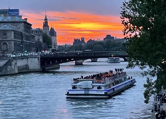 Apartament Cosy Au Coeur Du Marais, ! *